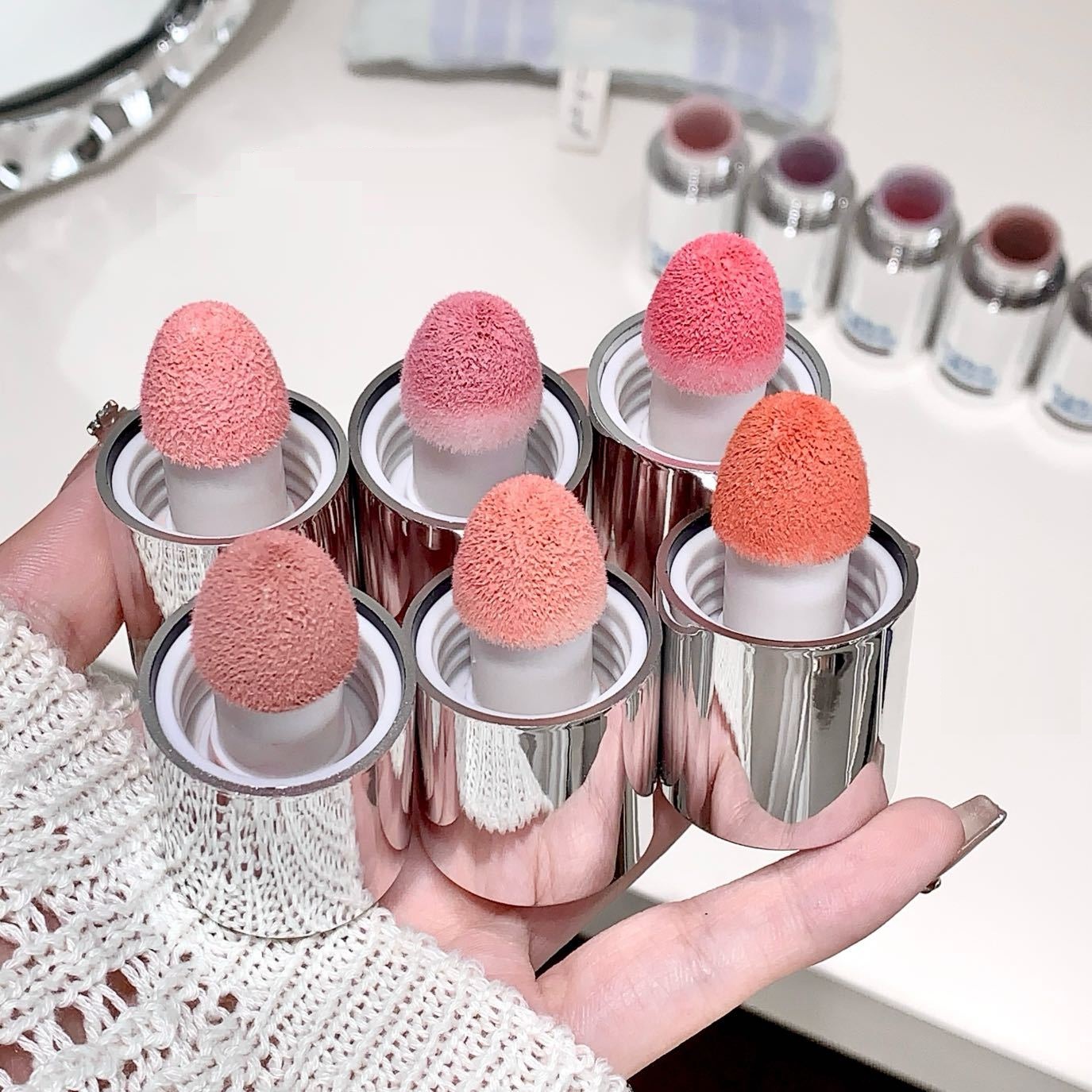 Custom Round Shape Empty Liquid Highlighter Concealer Blush Container Bottle With Sponge - F301 - Image 6