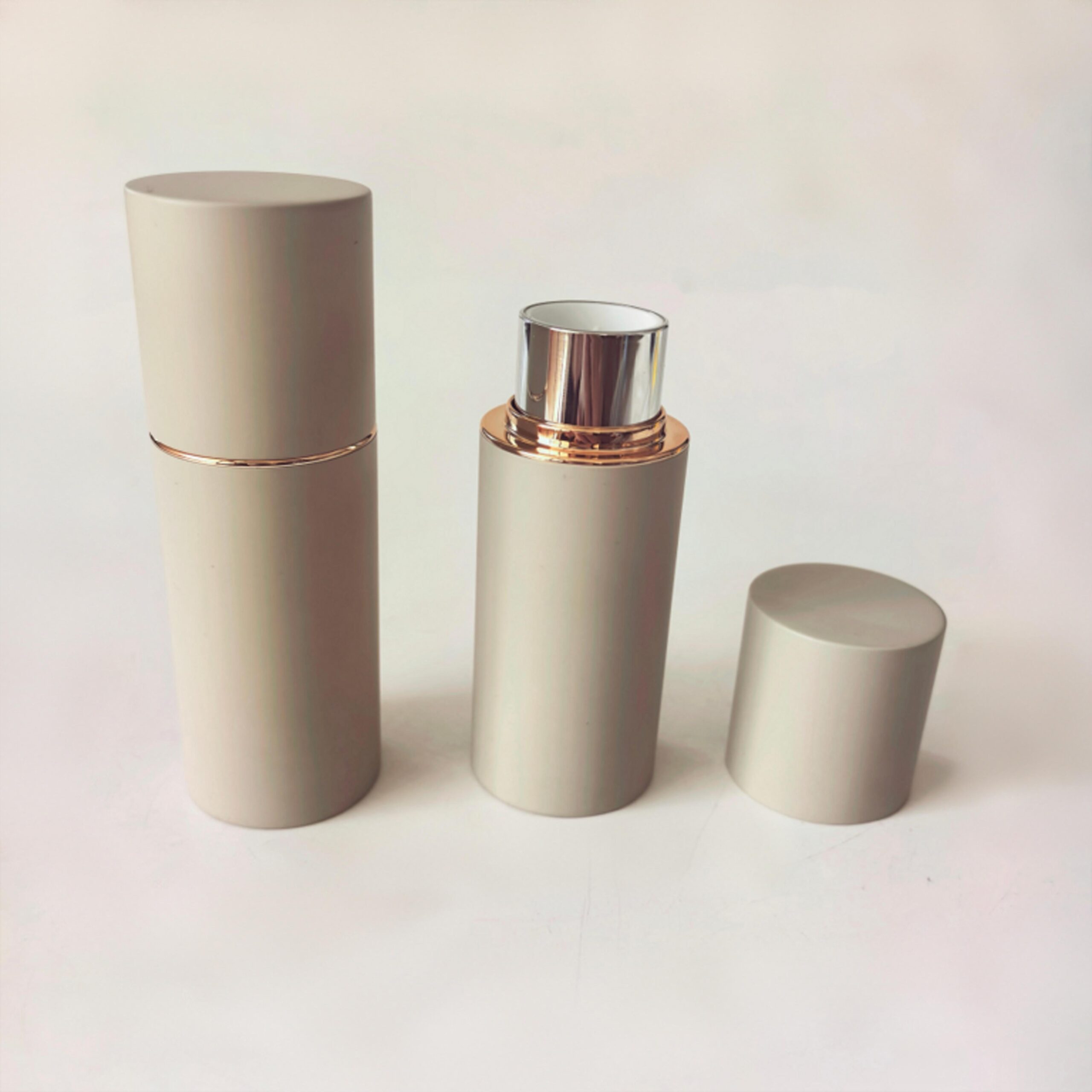 Cosmetic Empty Aluminum Concealer Foundation Balm Stick Container Round Magnetic Metal Blush Stick Packaging Big Lipstick Tube - FH814