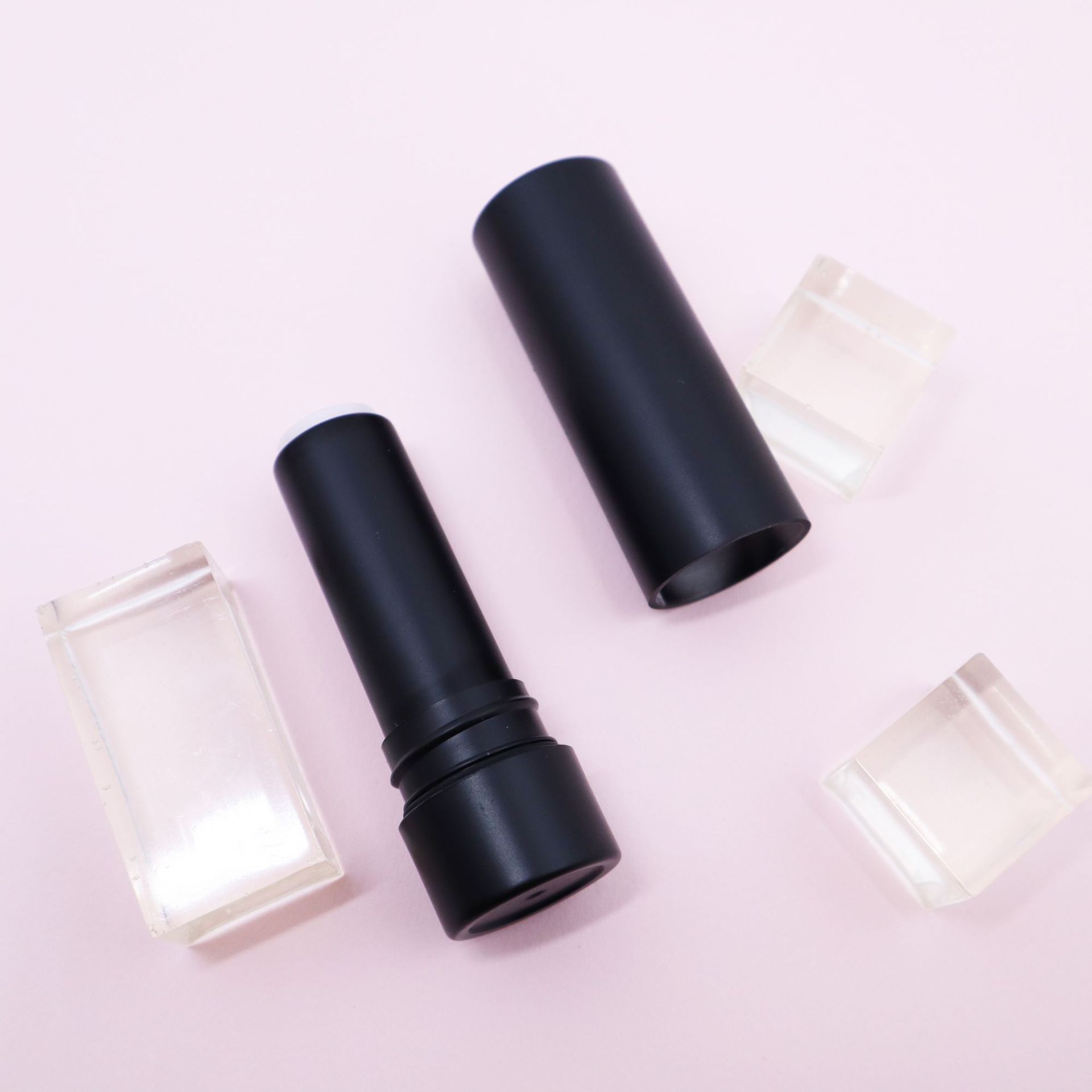 Wholesale Custom Empty Cylinder Round Lipstick Case Chapstick Lip Balm Tube Packaging - LB306 - Image 2