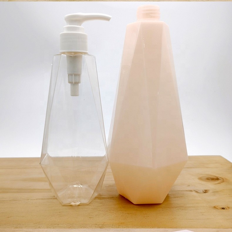 Personal Care Packaging Materials Customized Factory PETG Body Wash Bottle 300/500ML Rhombus Shaped Plastic Clear Shampoo Bottle - PB1966 - Image 3