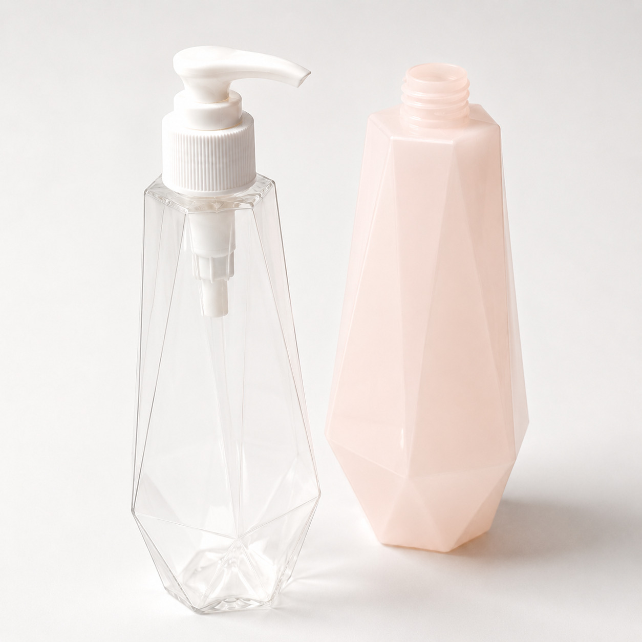 Personal Care Packaging Materials Customized Factory PETG Body Wash Bottle 300/500ML Rhombus Shaped Plastic Clear Shampoo Bottle - PB1966 - Image 2