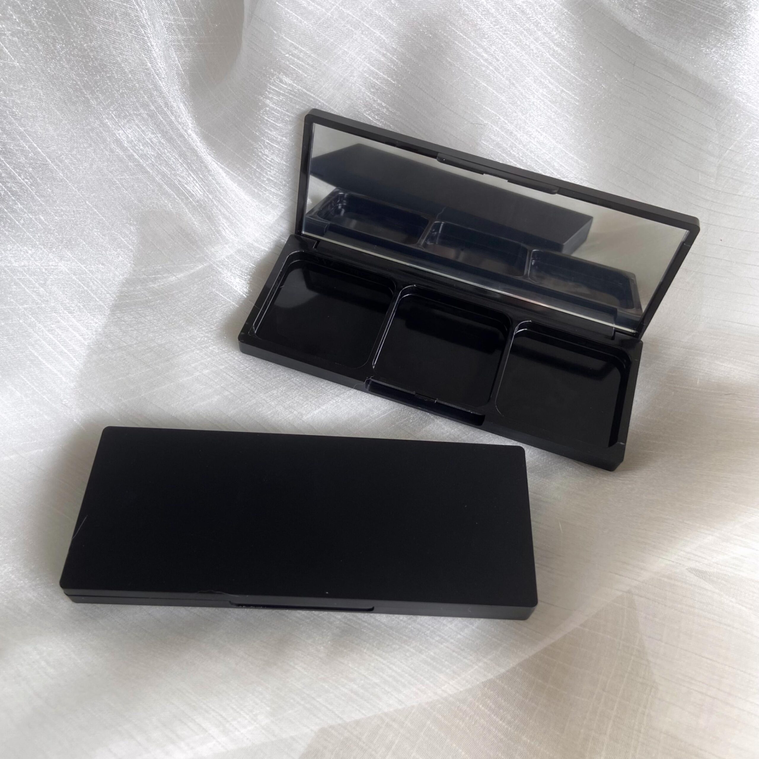 Custom Plastic Rectangle Empty 3 Colors Blush Highlighter Makeup Palette Case Face Powder Contour Bronzer Case - ES797 - Image 4